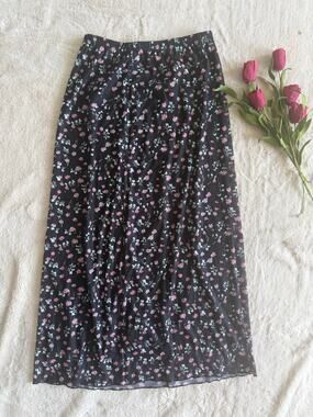 Avanova Floral Maxi Skirt Size Small NWT